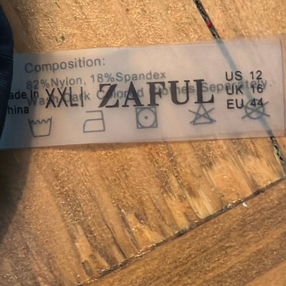 Women's Black swim bottoms size 12 - Picture 3 of 6